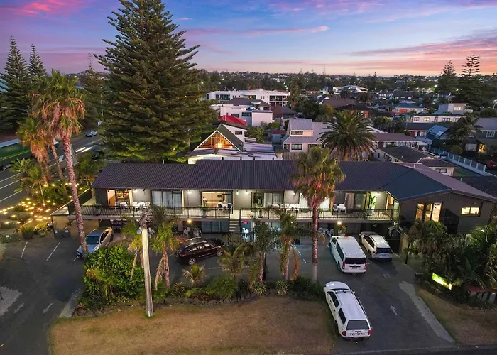 Orewa Beachcomber